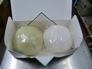 青白饅頭.jpg